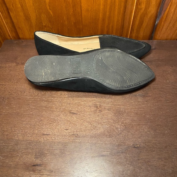 Women’s Black Flats - Picture 3 of 3